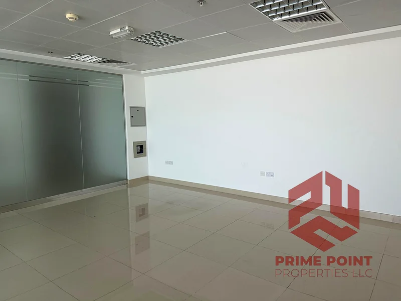 READY TO MOVE IN I FULLY FITTED I MAINTENANCE FREE | CHILLER FREE63195608842882114