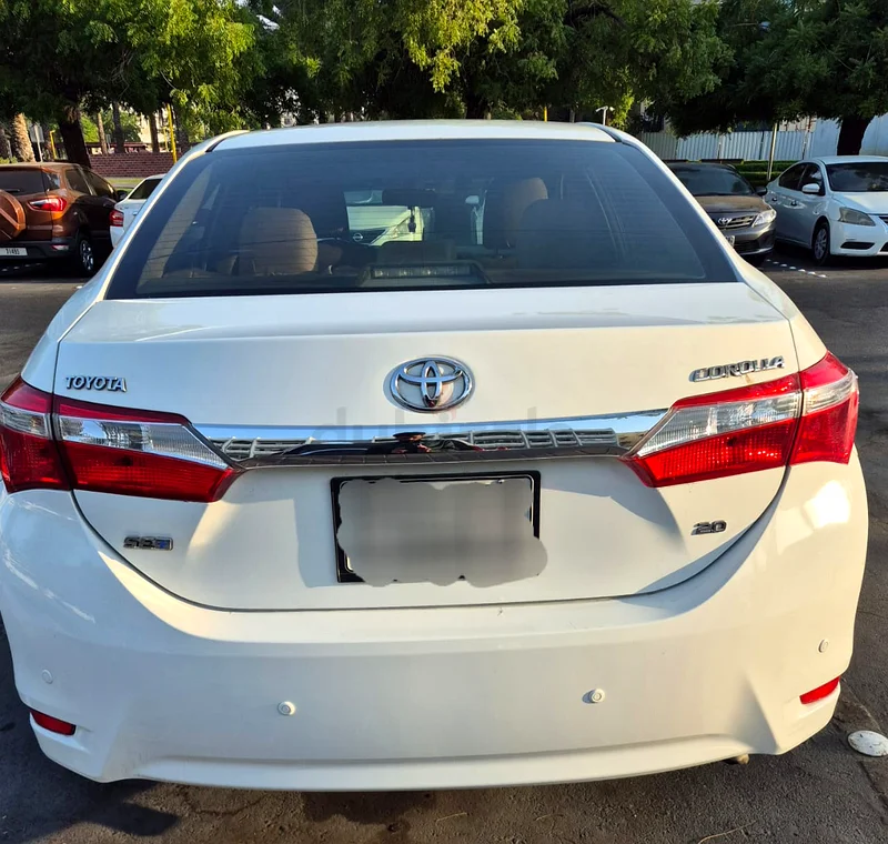Toyota Corolla SE+ 2016 model Limited edition(GCC)63138275752834112