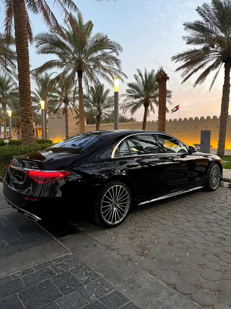 AbuDhabi63163859716483111