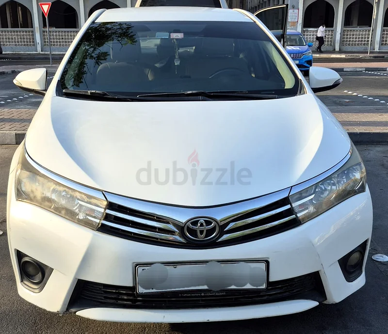 Toyota Corolla SE+ 2016 model Limited edition(GCC)63138275752834113