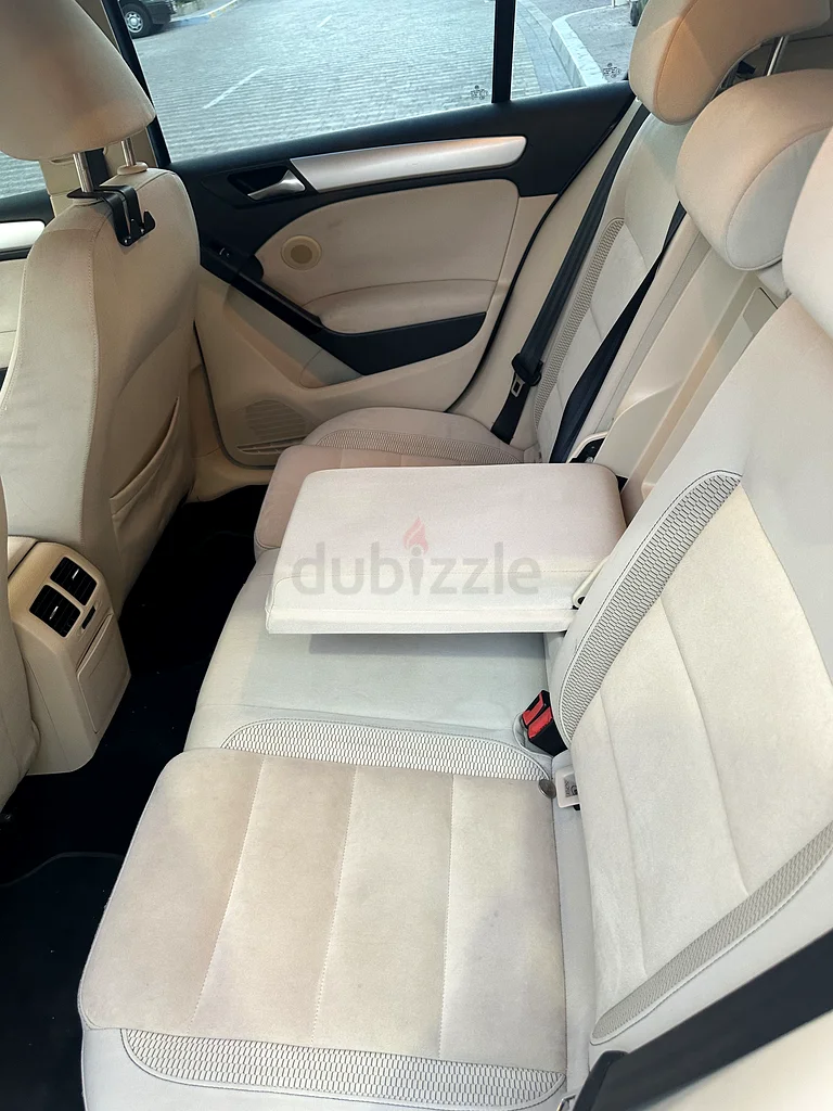 GCC, agency maintained, full option, very low KM, Golf sport63151842350979113