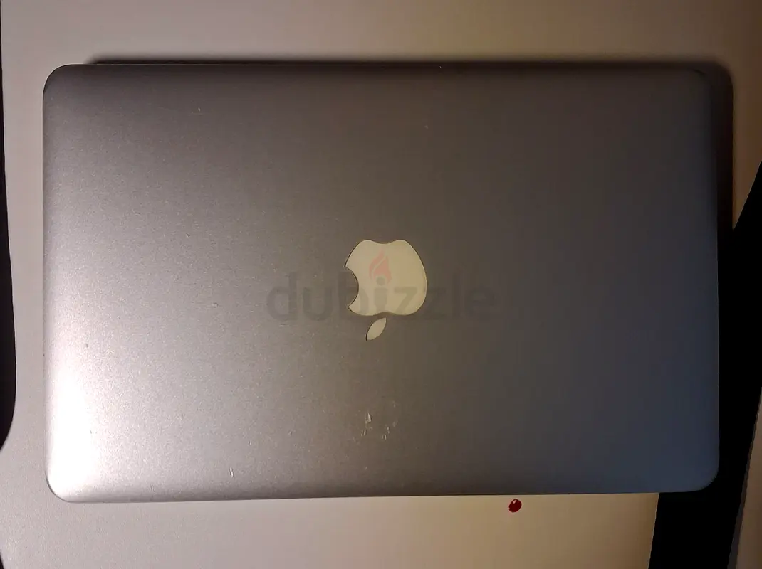 Apple MacBook Air - Thin, Light, and Powerful!63255533200513115