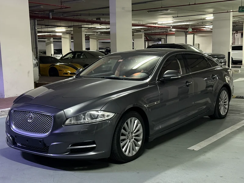 جاكوار XJL 2015، حالة ممتازة، مناسبة للخليج63176617551107112