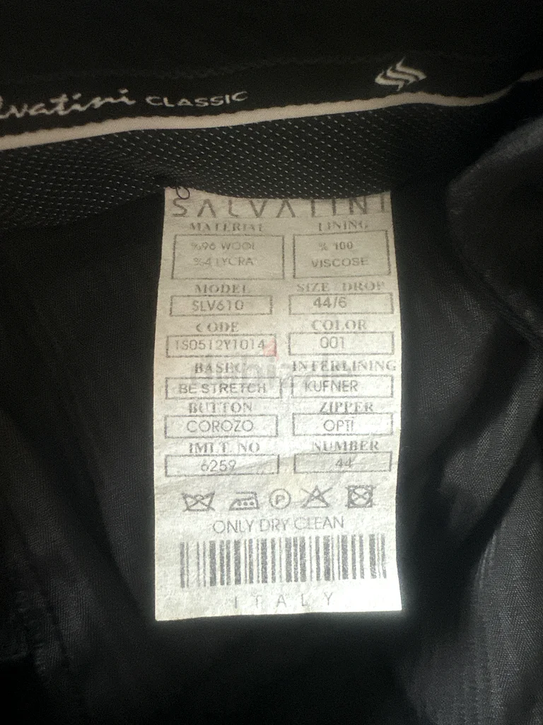 Elegant Italian Mens Suit (Salvatini) - Perfect for Any Occasion!63173145569026112