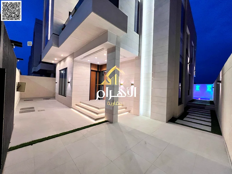 فيلا للبيع بسعر ممتاز يشمل رسوم التسجيل، قابل للتفاوض. تحتوي على فناء كبير. ملكية حرة لجميع الجنسيات مدى الحياة.63906384185473112