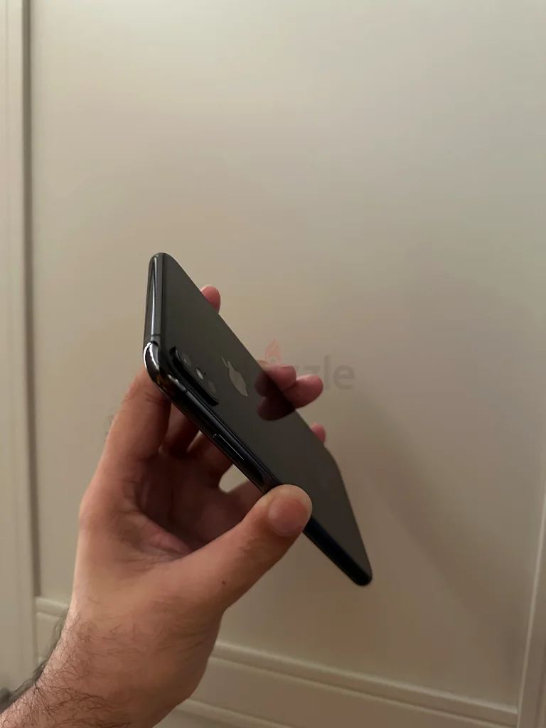 آيفون إكس إس ماكس 64 جيجابايت، هاتف مستخدم قليلاً63215875739523113
