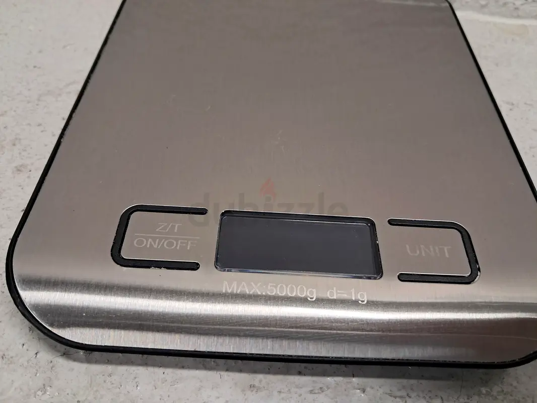 Sleek Digital Kitchen Scale for Precise Measurements63252944042243111
