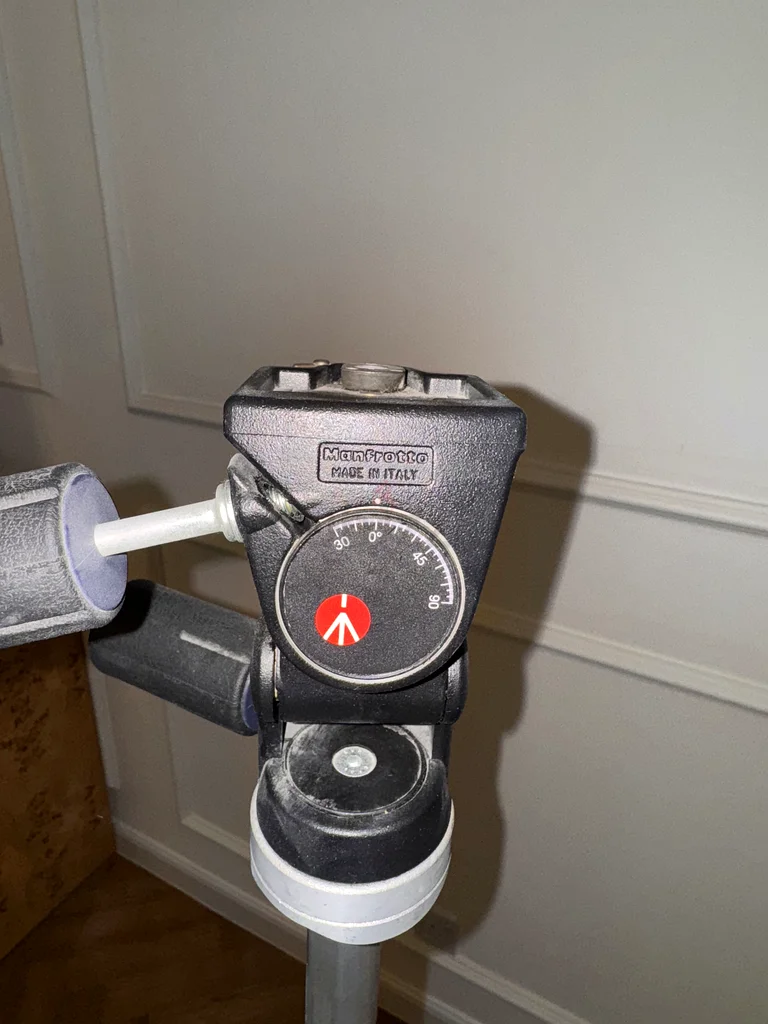 Manfrotto Tripod63234126602881111
