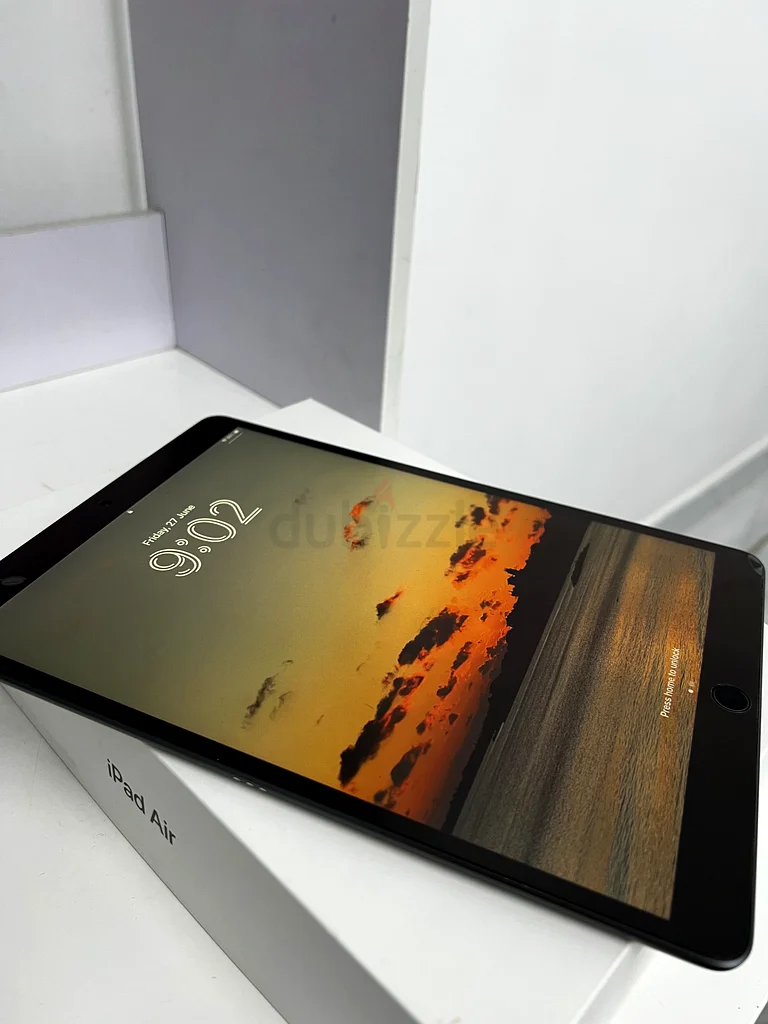 iPad Air 3rd Gen. + Apple Pencil + Case ( 64 GB UAE version)63214897208195110