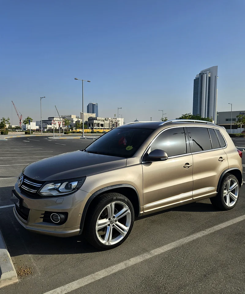 VOLKSWAGEN TIGUAN 2016 GCC SPECS LOW MILEAGE63135978665474112