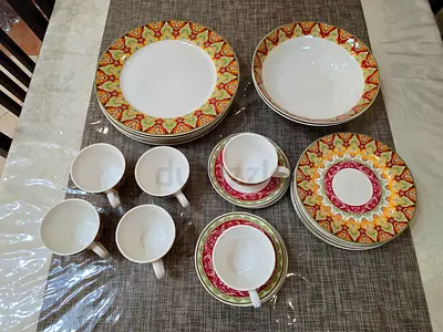 Elegant Ceramic Dinnerware Set - Perfect for Any Occasion!