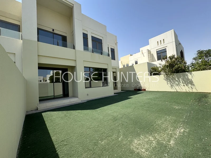 واسعة /4 غرف نوم وغرفة دراسية/ وحدة نهاية62937619125377111