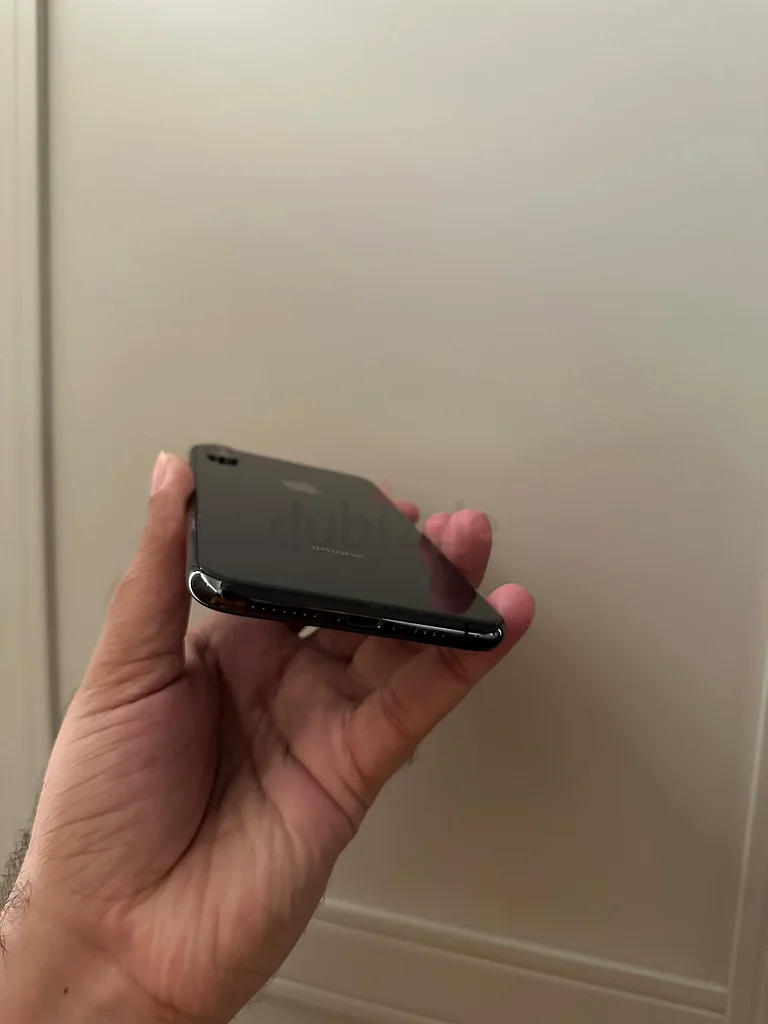 آيفون إكس إس ماكس 64 جيجابايت، هاتف مستخدم قليلاً63215875739523114