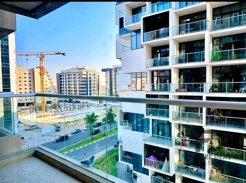 Vacant On Transfer Distress Deal  2 Bedroom | Spacious Size62934685844227112