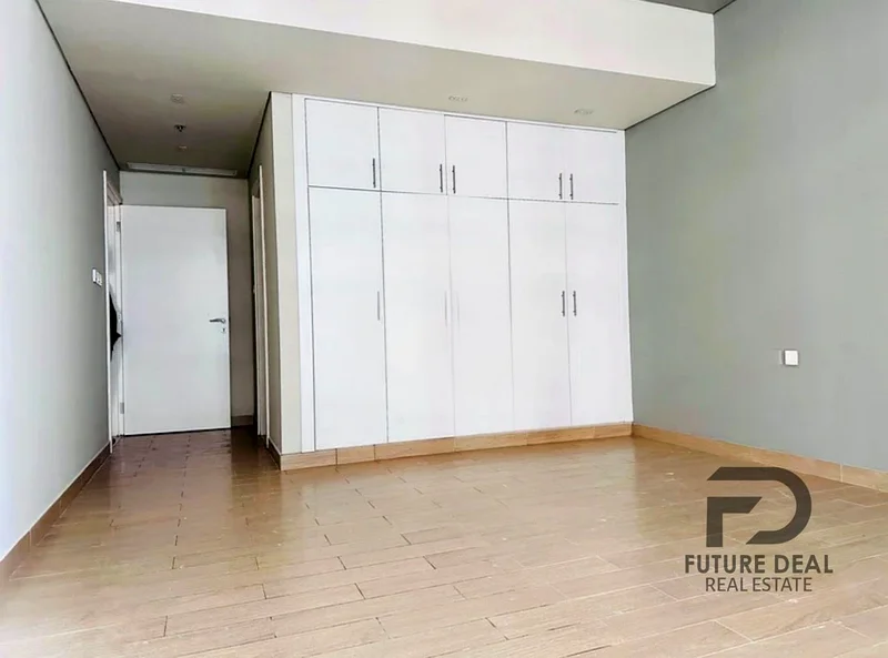 Vacant On Transfer Distress Deal  2 Bedroom | Spacious Size62934685844227114