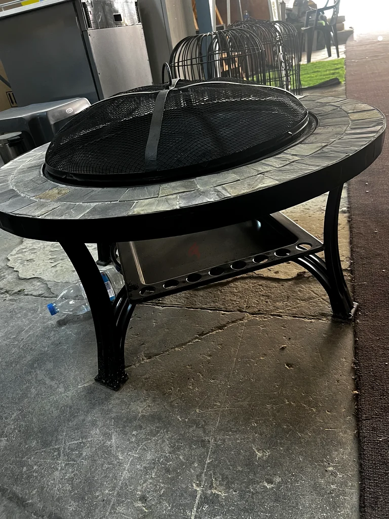 Stylish Fire Pit Table - Perfect for Cozy Evenings!63220318945794113