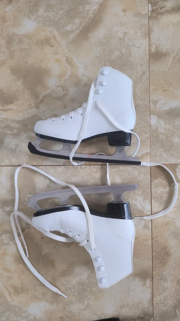 For Sale Zelart Ice skates63247251329793111