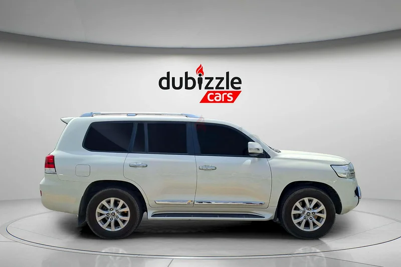AED 3372/month | 2016 Toyota Land Cruiser GXR | GCC Specs | Ref#33056263140190000259113