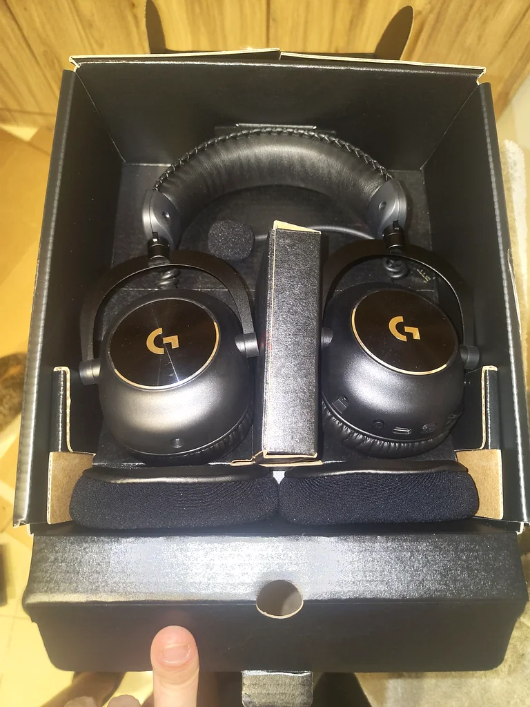 Logitech Pro X2 Wireless Gaming Headset with Microphone63165712995331111