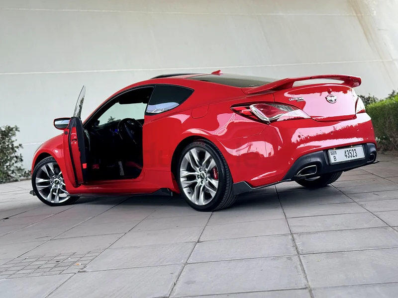 كوبية هيونداي جنيسيس V6 3.8 من دول مجلس التعاون الخليجي، قيادة منخفضة!!!63137332855809111