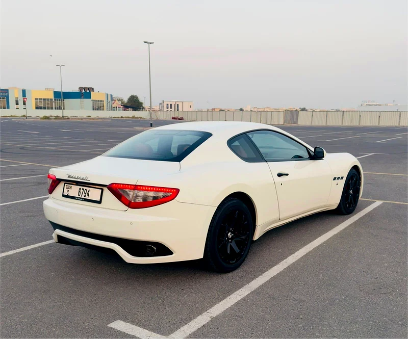 GCC (2015) V8 (بحالة ممتازة)62930626965249114