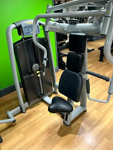 Fitness Machine =  Technogym Incline Chest Press: Sculpt a Powerful Upper Chest!