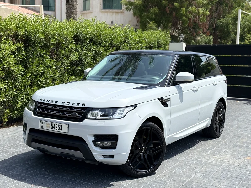 Range Rover Sport SE 2017 V6 White In Excellent Condition63159256303106111