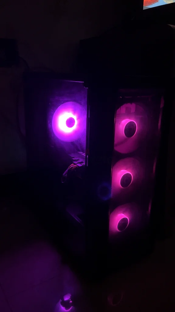 GAMING PC ( NEGOTIABLE )63200152946434111