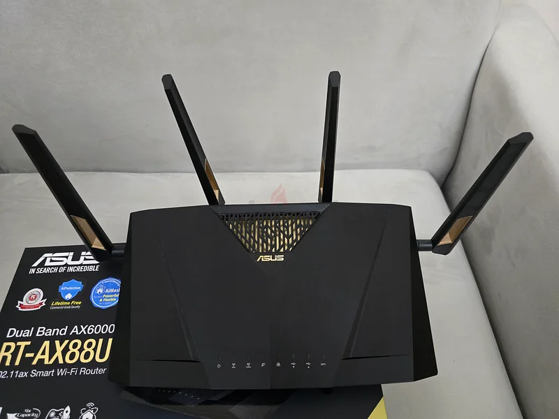 جهاز توجيه واي فاي ثنائي النطاق ASUS RT-AX88U632555242155551129