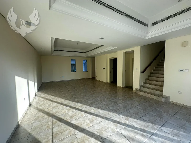 شريط باركواي | تاون هاوس من 4 غرف نوم | الحياة بجانب ملعب الجولف63219799602306113