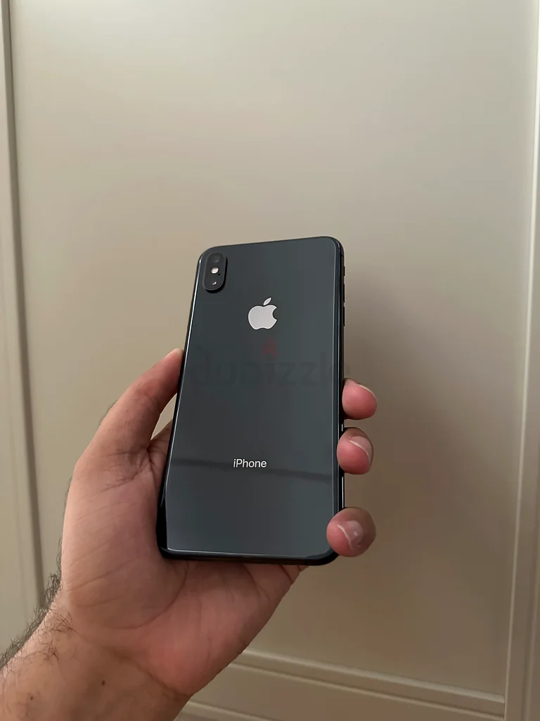 آيفون إكس إس ماكس 64 جيجابايت، هاتف مستخدم قليلاً63215875739523110