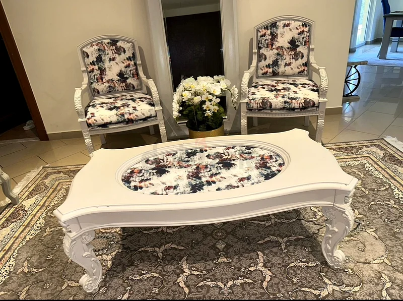 Vintage/Antique solid wood chairs and table63191599598466110