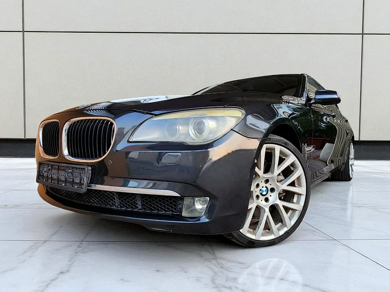 BMW 750i V8 | 2011 | Fully Loaded | GCC Specs | Excellent Condition632331024445451129