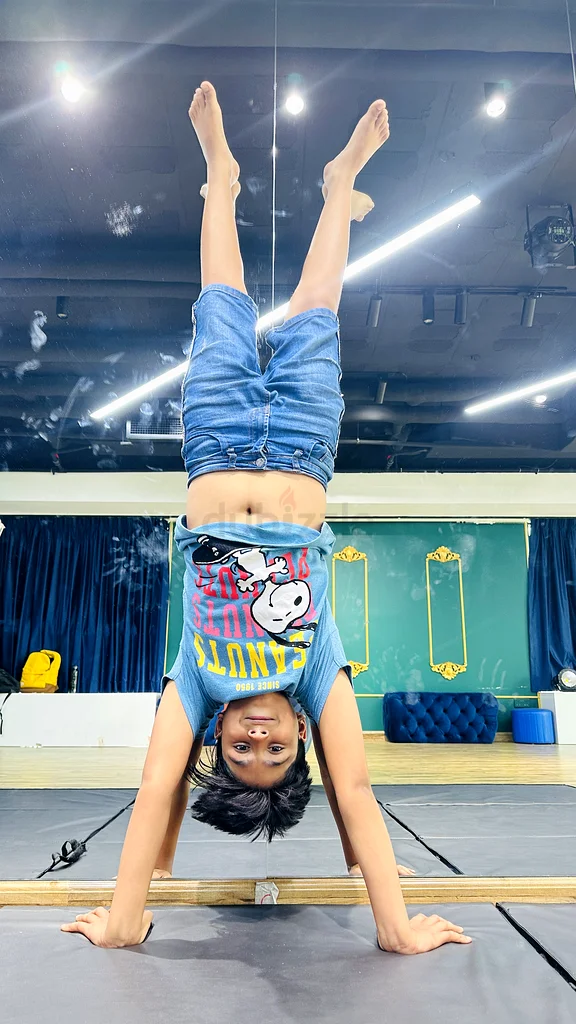 🤸‍♂️ دروس الجمباز للأطفال | القوة والمرونة والمتعة | في جميع أنحاء دبي 🤸‍♂️63218321795329111