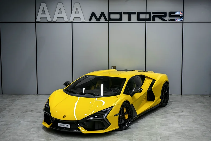 LAMBORGHINI REVUELTO GCC / 5 YEARS WARRANTY + SERVICE CONTRACT63155552599939112