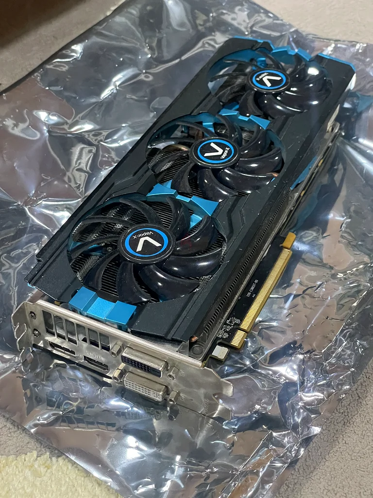 BROKEN - R9 280X Vapor-X Tri-X63257116348929112
