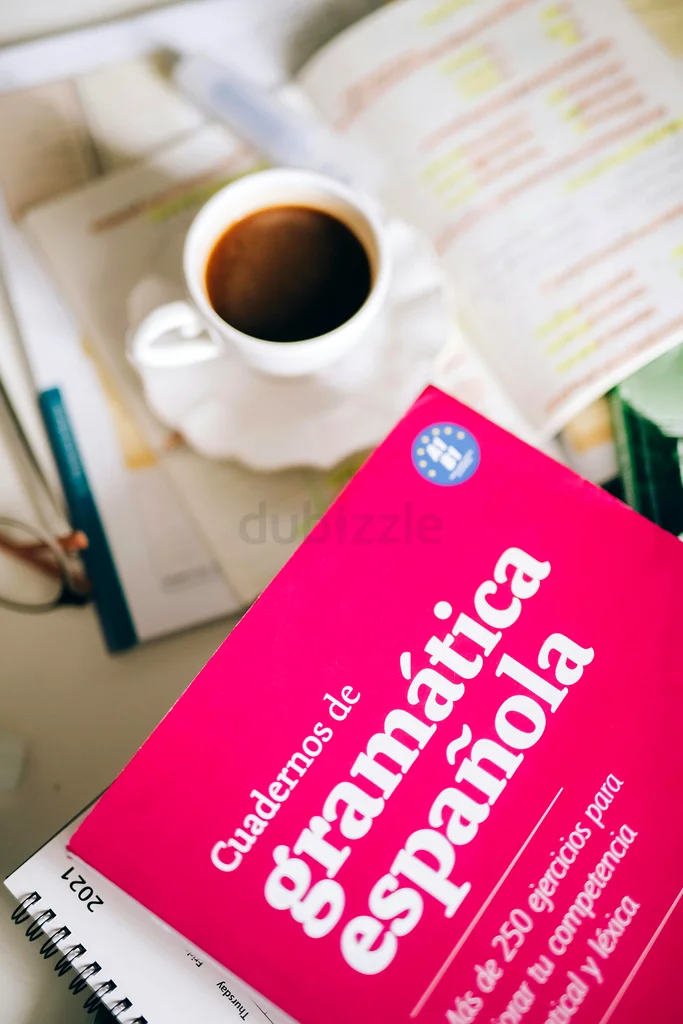 TUTORA DE ESPAÑOL63219837644674111