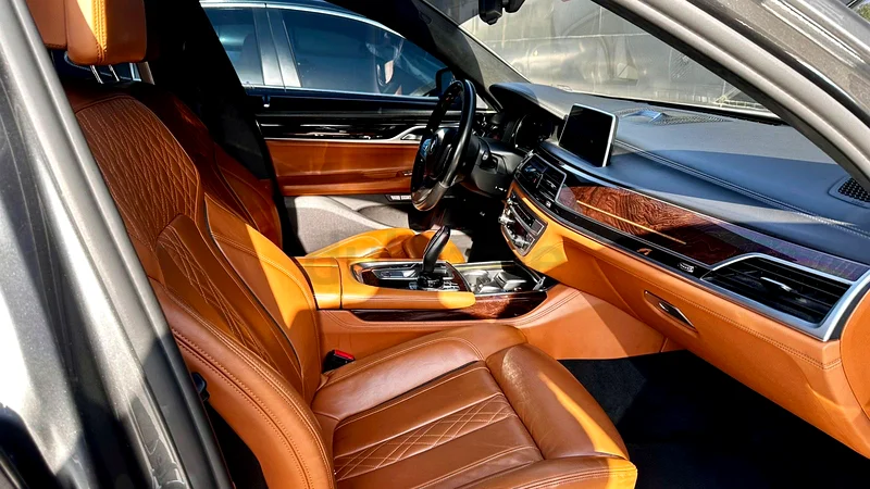 BMW 750 Li XDrive Twin Turbo V8 4.4L63142135163649113