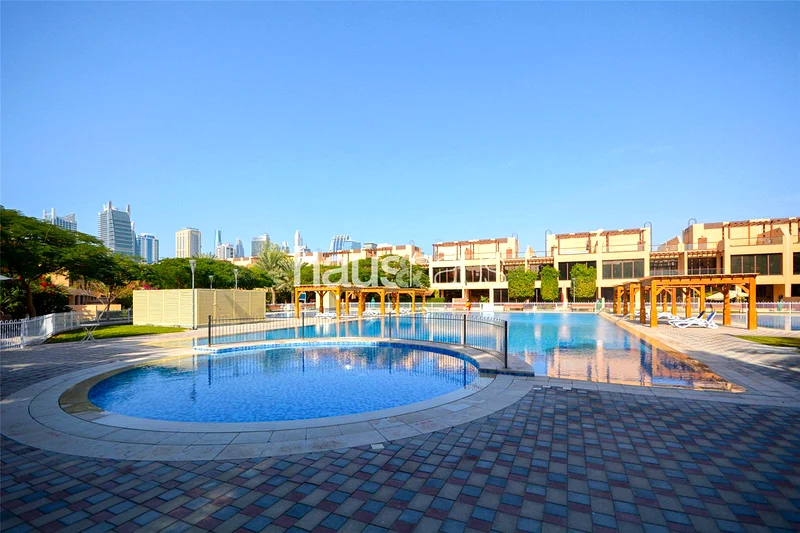 4 Bed + Maids | Pool Backing | Skyline View63239561900547113