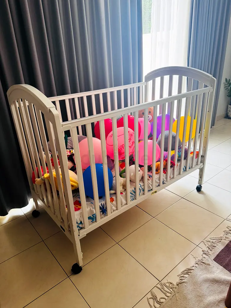 Baby crib