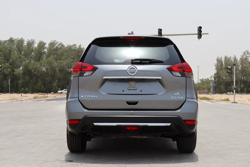 NISSAN XTRAIL FULL OPTION - GCC - ACCIDENTS FREE - ORIGINAL PAINT خليجي - فل اوبشن -صبغة وكالة63168972844675114