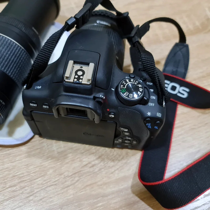 Canon 750 D with two lens - complete Kit63235114314499111