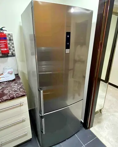 Siemens Latest Model Bottom Freezer Refrigerator