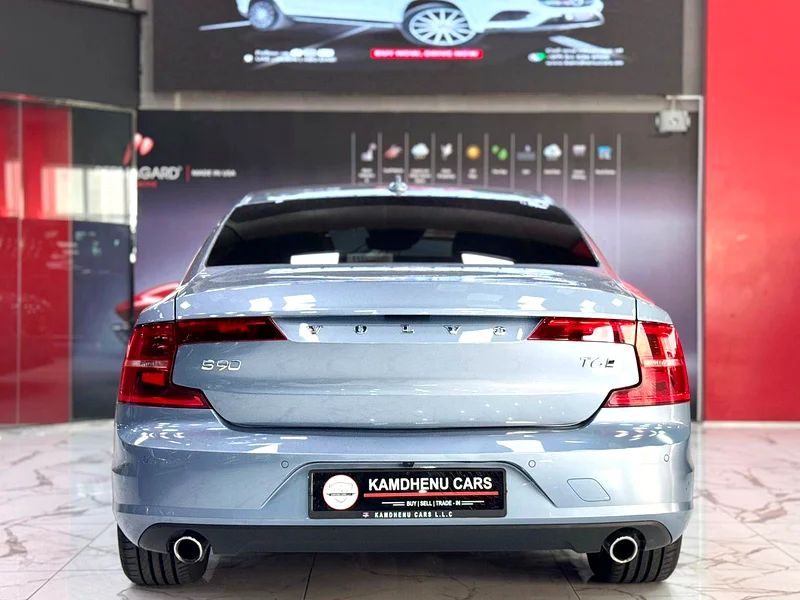 EMI 1710 | Volvo S90 Momentum 2018 – GCC Specs – Full Agency Service – Excellent Condition63222806236290113