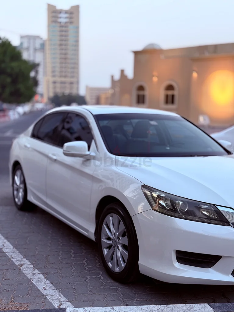 هوندا أكورد - مالك واحد، جميع الصيانات تمت من قبل هوندا63154163859969111