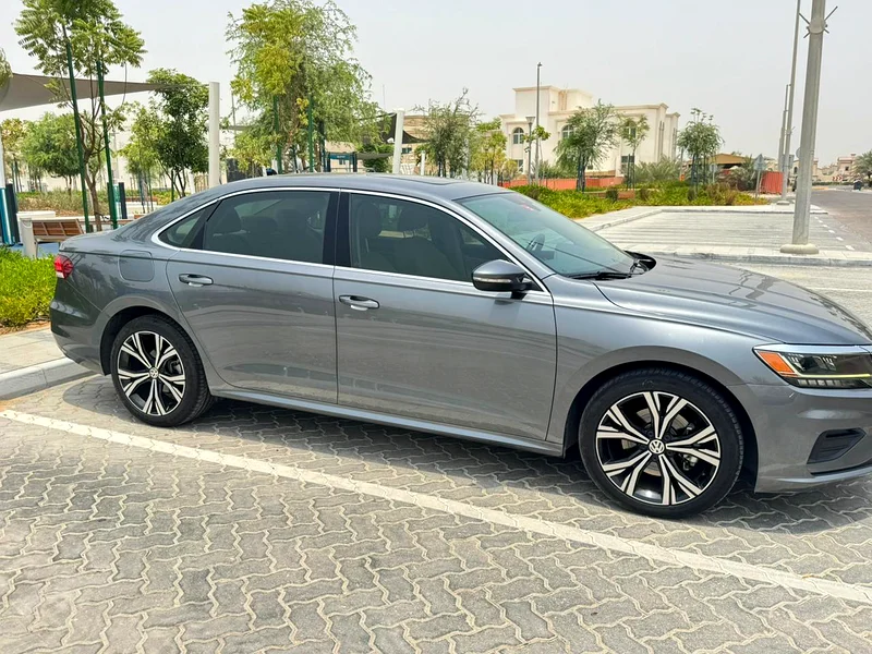 2020 Volkswagen Passat Highline with Low mileage63170385261826114