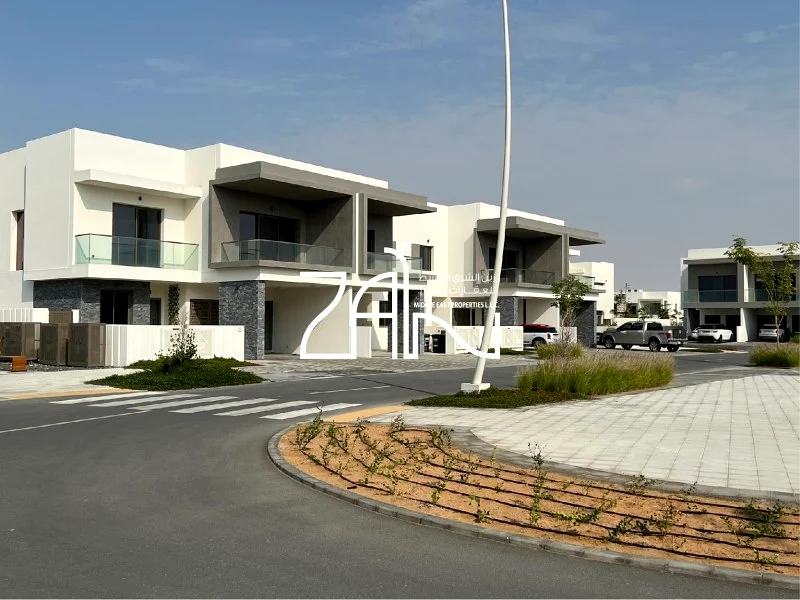 Amazing 4BR Modern and High-Class Prime Location63173496654593112
