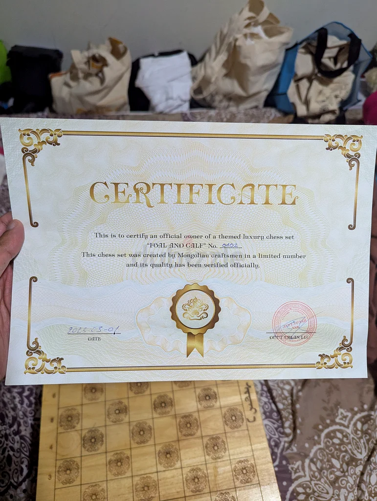 لوحة شطرنج مصنوعة يدويًا63244714203523112