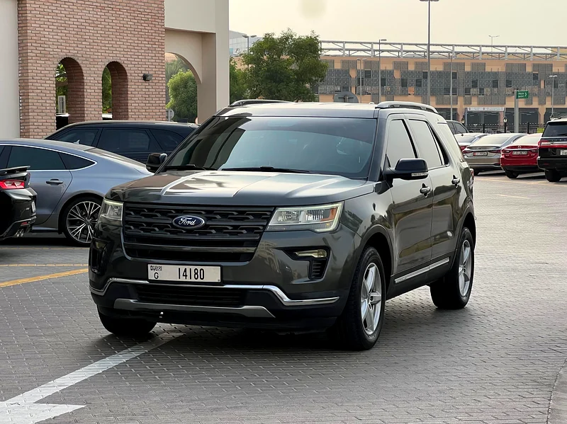 XLT 7 seaters 4x4 not negotiable للجادين السعر نهائي63149118102018111