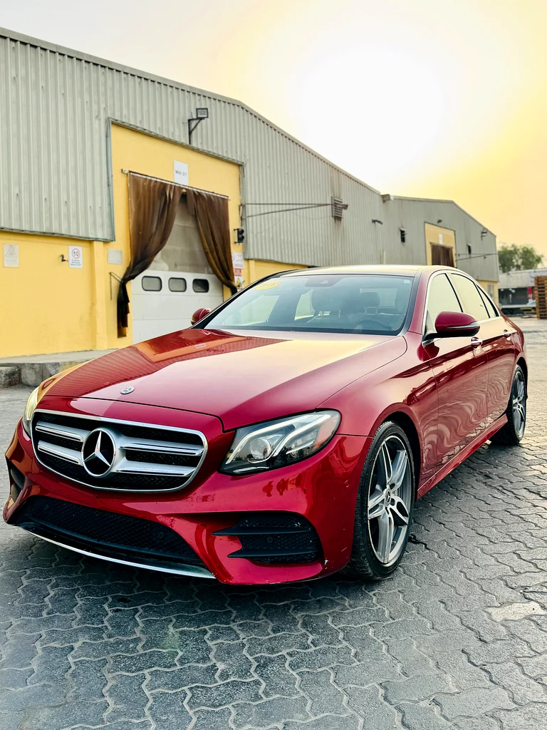 2018 MERCEDES BENZ E30063143048227585111